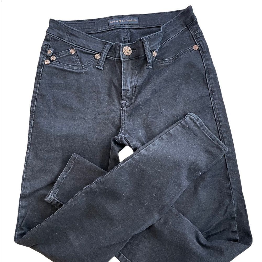 Rock & Republic black skinny 5 pocket style jeans with grommet detail, size 8. - Picture 3 of 5